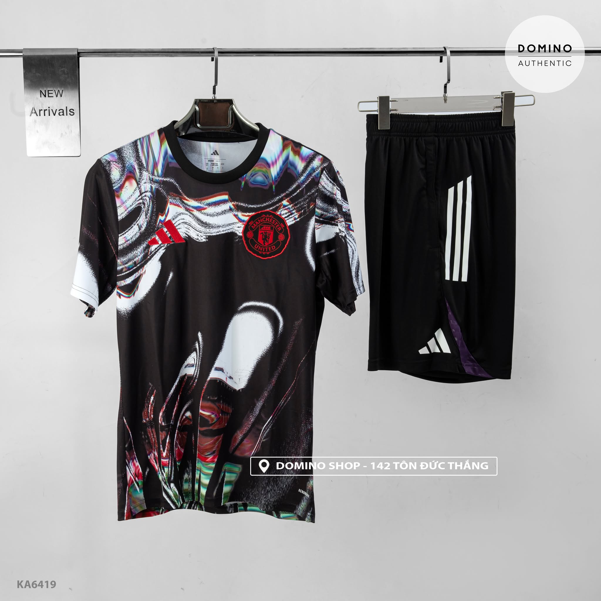ADIDAS MANCHESTER UNITED 25/26 PRE MATCH JERSEY -TÚI KHOÁ- KA6419 - JP3121