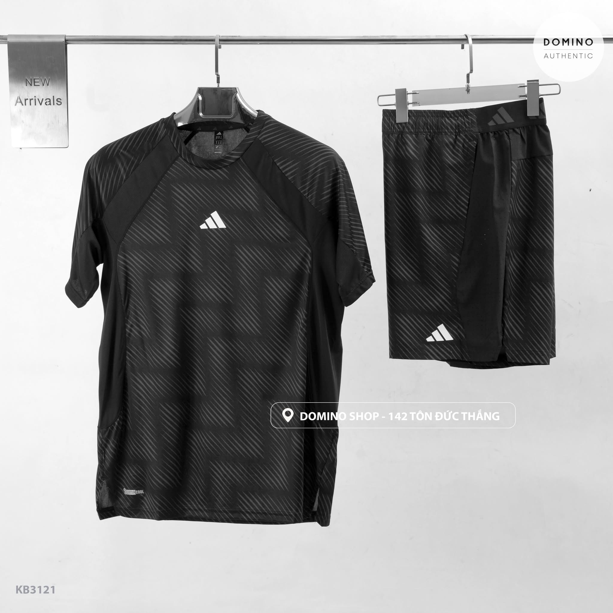 ADIDAS TECH APPAREL SPORTSWEAR FIFA WORLD CUP 26™ BLACK -TÚI KHOÁ- KB3121 - KB3123