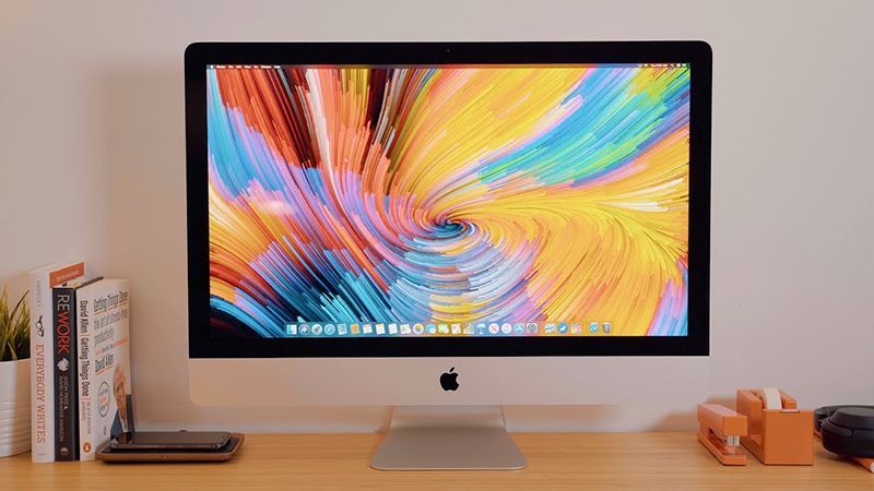 iMac luôn được đánh giá cao cả về mặt thiết kế cũng như về thông số kỹ thuật mạnh mẽ