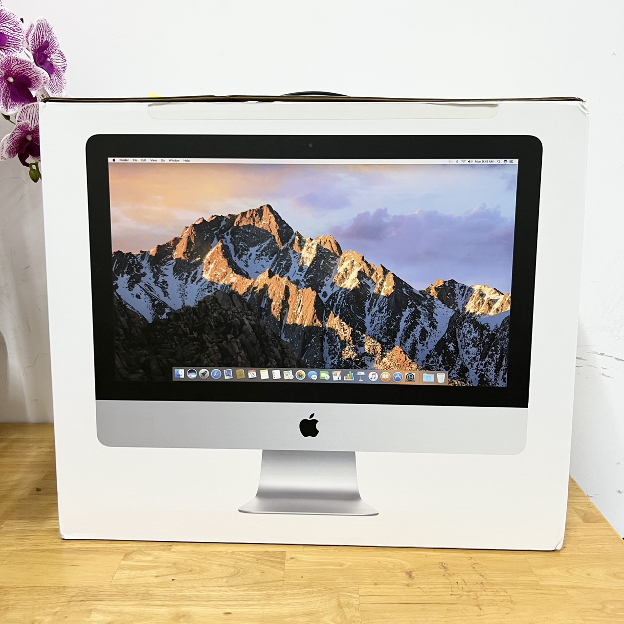 Imac 2013 21.5 inch / i5 / 8GB / 1TB HDD / Like new / Fullbox