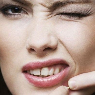 Hướng dẫn loại bỏ mụn đầu trắng hay là mụn cám