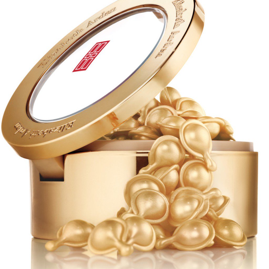 Elizabeth-Arden-Ceramide-Capsules-Daily-Youth-Restoring-Eye-Serum-2