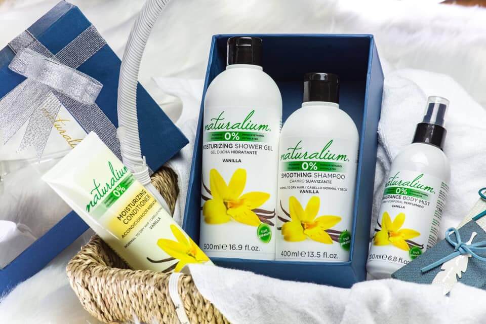 Sữa tắm dưỡng ẩm Naturalium hương Vanilla