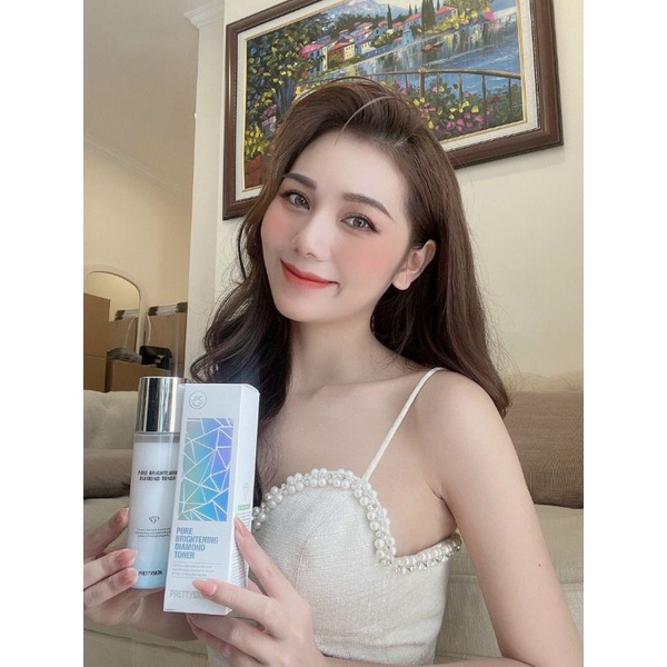 Nước hoa hồng PrettySkin Pure Brightening Diamond Toner 150ml - Dưỡng ẩm, giúp cân bằng lượng nước và dầu cho da