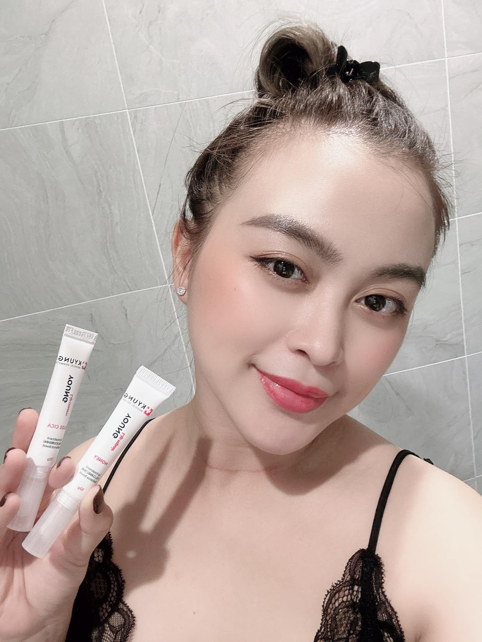 Son Dưỡng Môi Cấp Ẩm Kyung Lab Young Lip Cream Tuýp 10g