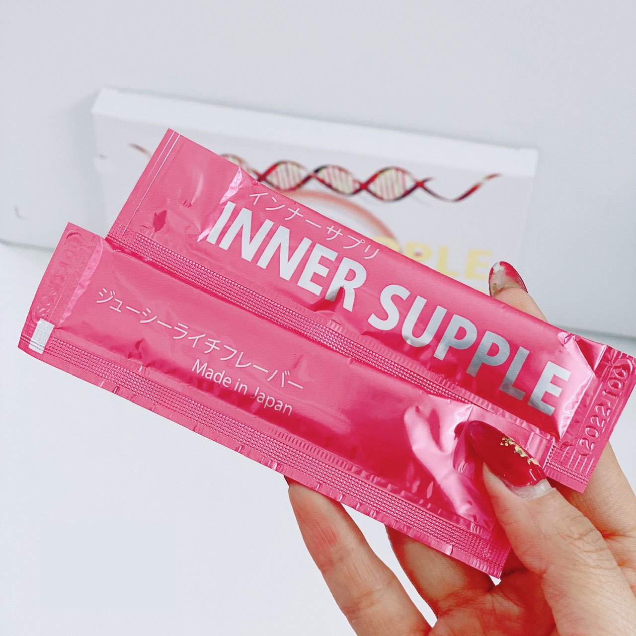 Nước uống cân bằng nội tiết tố nữ Inner Supple Hộp 28 gói