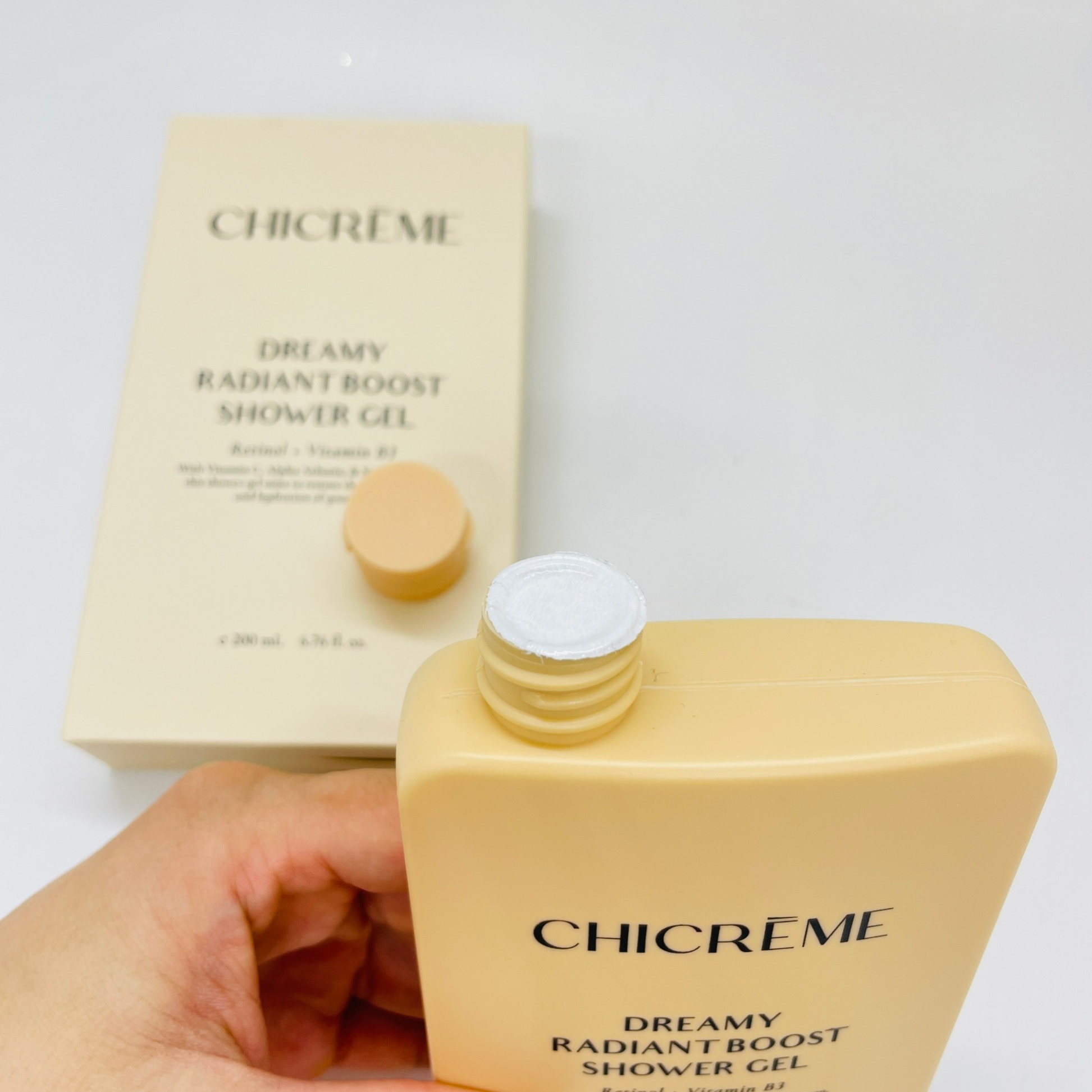 Sữa tắm hương nước hoa Chicreme Dreamy Radiant Boost