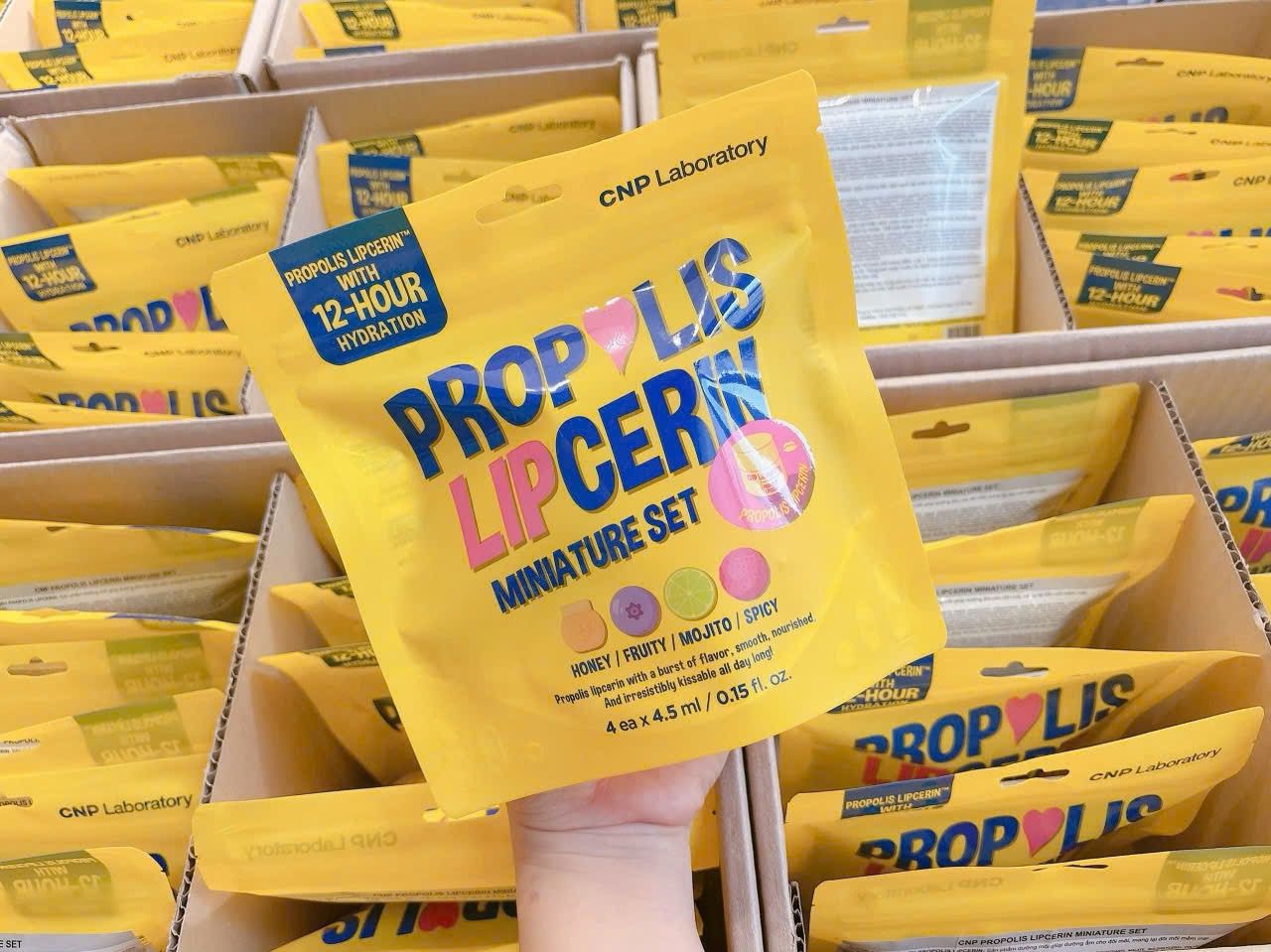Set Son Dưỡng CNP Propolis Lipcerin Miniature - 4 hũ