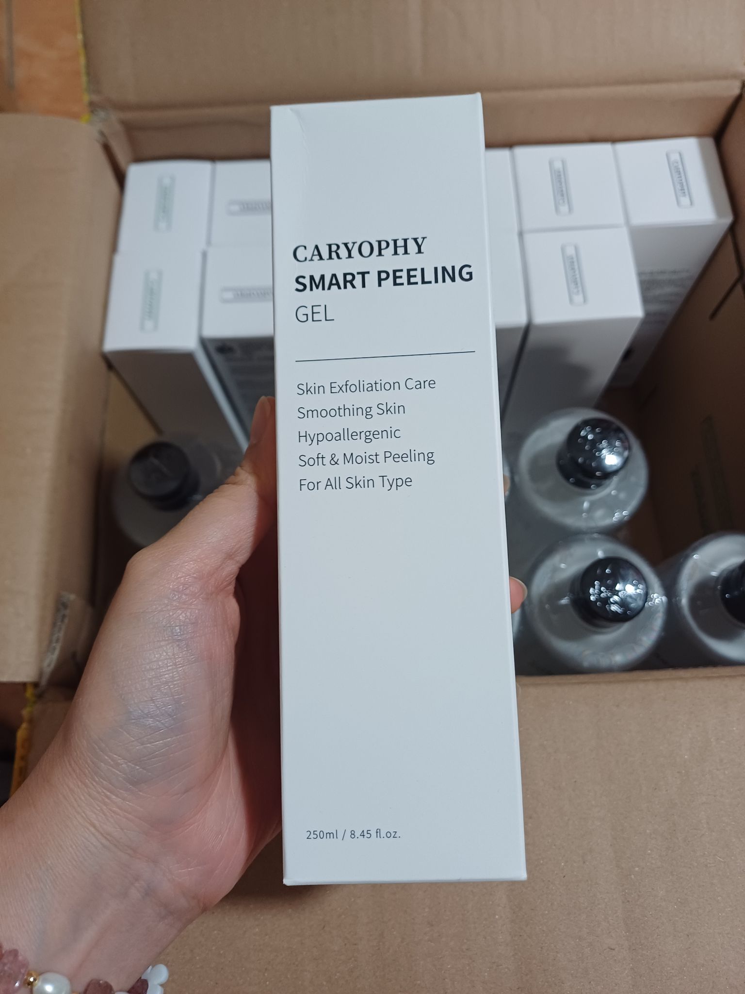 Gel Tẩy Tế Bào Chết Ngăn Ngừa Mụn Caryophy Smart Peeling 250ml