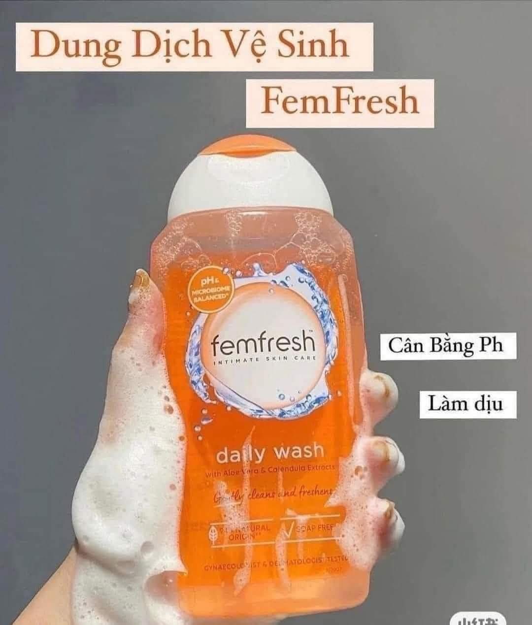 Dung Dịch Vệ Sinh Phụ Nữ Femfresh Daily Wash 250ml màu cam