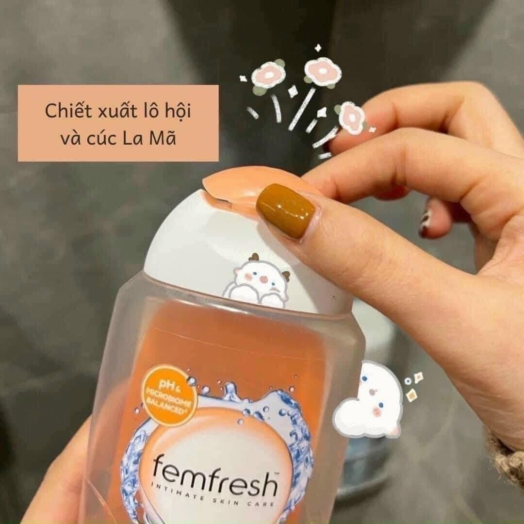 Dung Dịch Vệ Sinh Phụ Nữ Femfresh Daily Wash 250ml màu cam