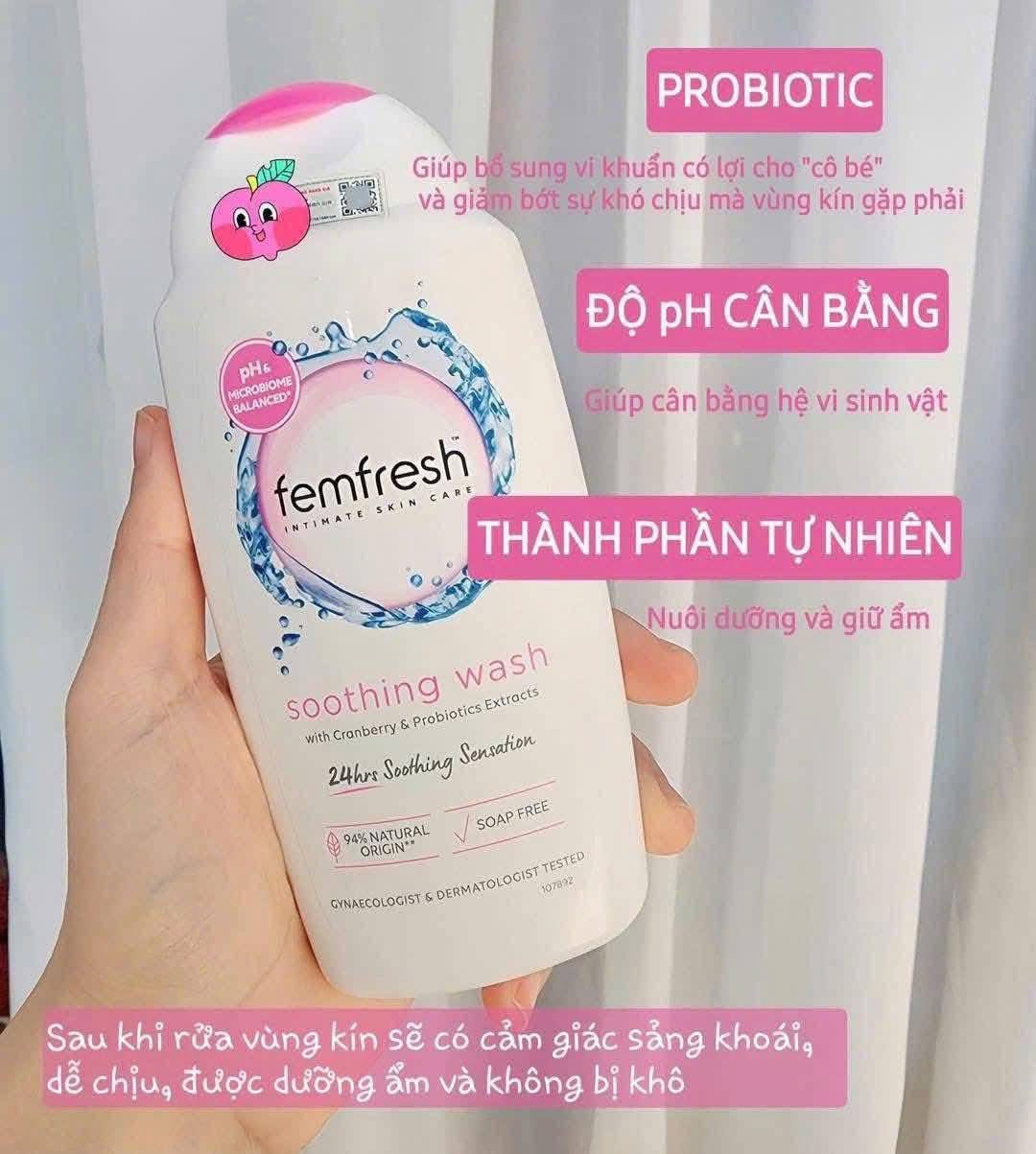 Dung Dịch Vệ Sinh Phụ Nữ Femfresh Daily Wash 250ml màu hồng