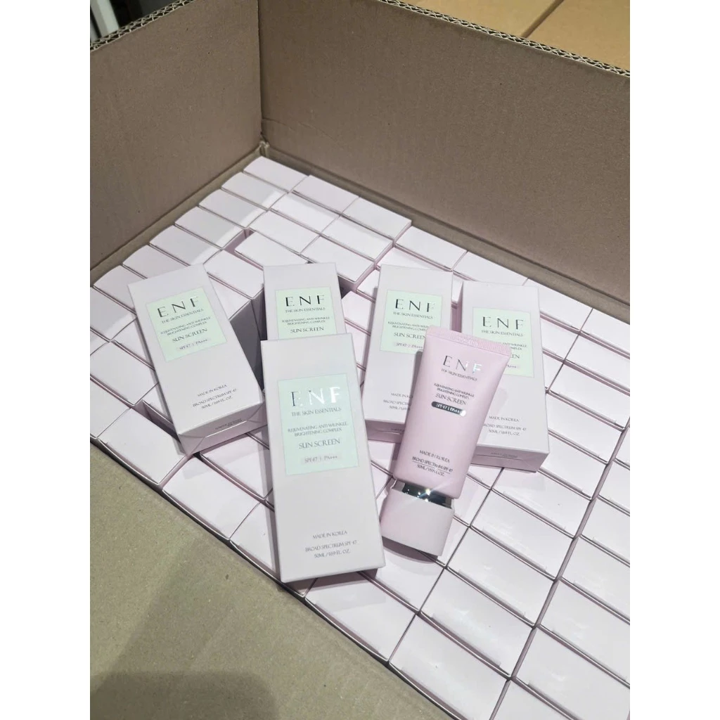 Kem chống nắng ENF (The Skin Essentials SPF47 PA+++) màu trắng