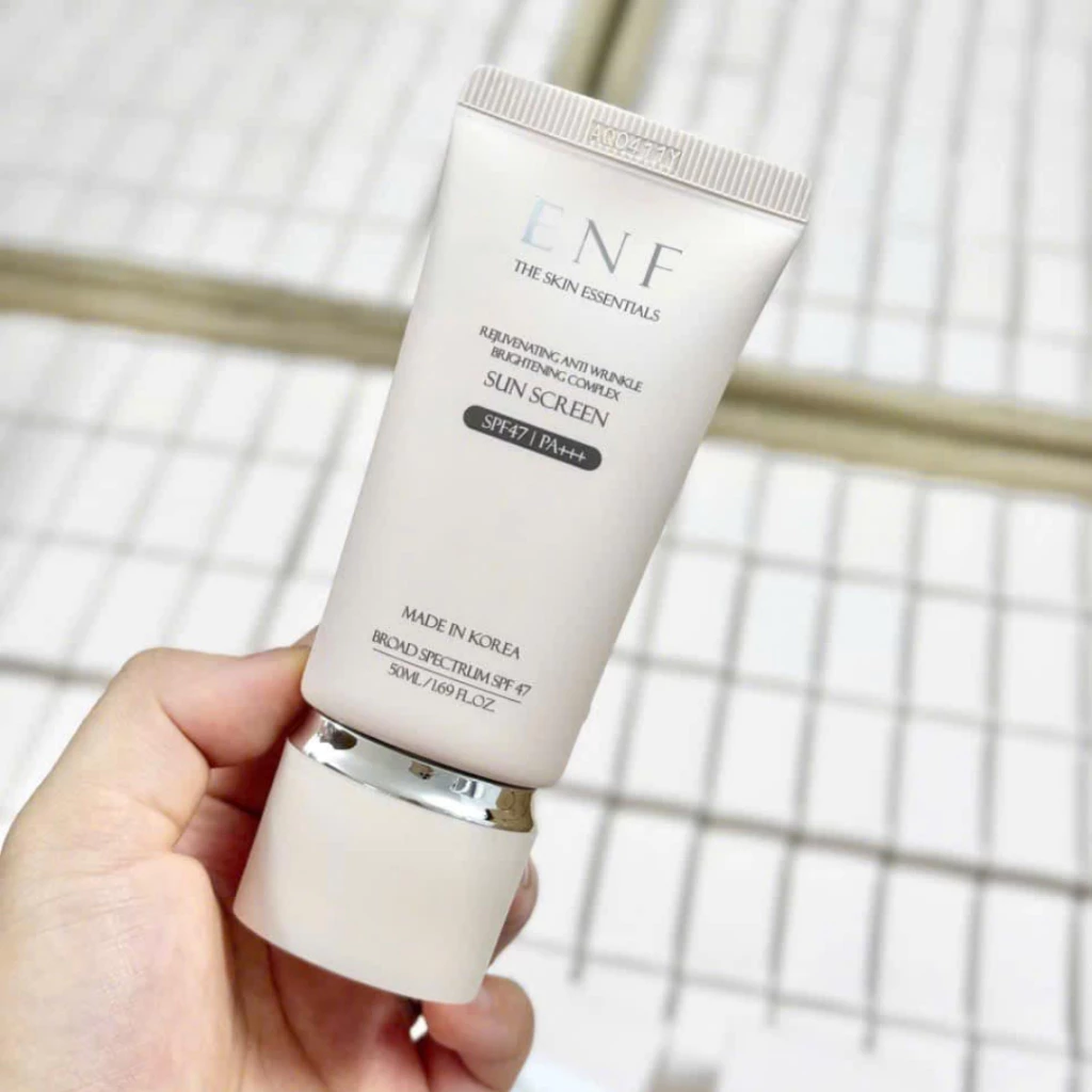 Kem chống nắng ENF (The Skin Essentials SPF47 PA+++) màu trắng