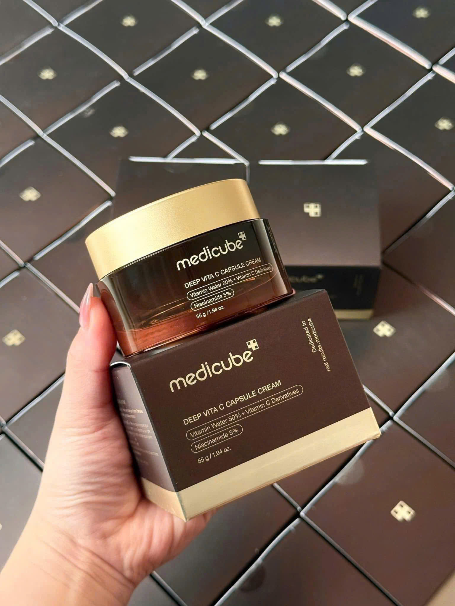 Kem Dưỡng Viên Nang Sáng Da, Mờ Thâm Medicube Deep Vita C Capsule Cream 55g