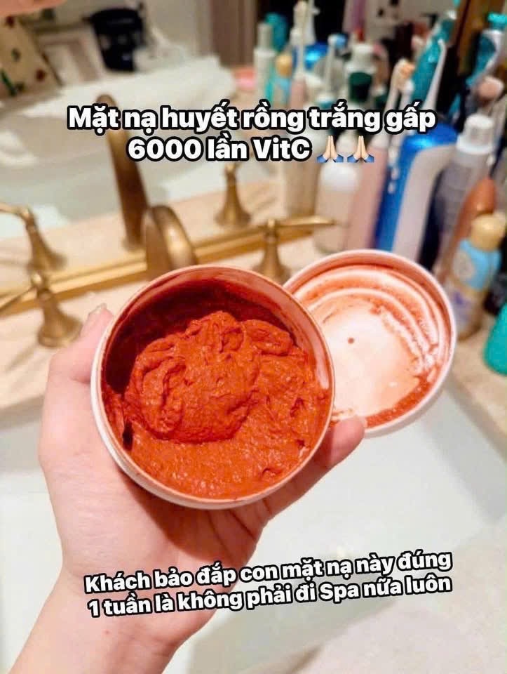 Mặt Nạ Đất Sét Huyết Rồng Shegaia – Thu Nhỏ Lỗ Chân Lông Hàn Quốc hộp 150g