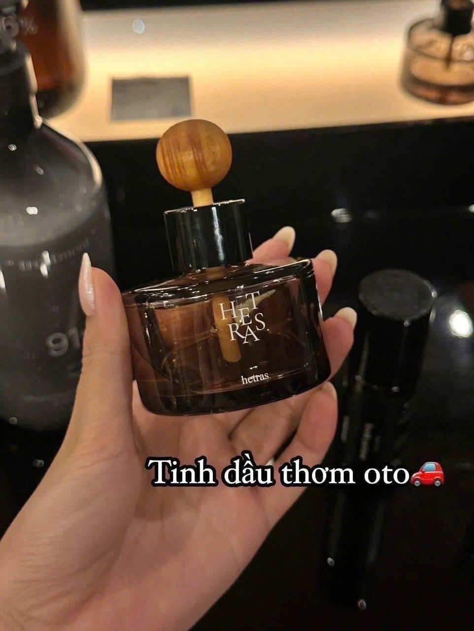 Set Nước Hoa Ô Tô Hetras Hotel Wood Tone 07 (77ml x 2)