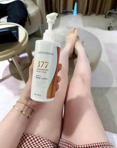 Sữa Dưỡng Thể Lucenbase 377 Niacinamide Retinol Essence Body Lotion