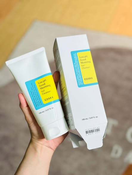 Sữa Rửa Mặt Gel COSRX Low pH Good Morning 150ml - Làm Sạch Dịu Nhẹ, Kháng Khuẩn Tràm Trà, Phù Hợp Da Nhạy Cảm, Dầu, Mụn