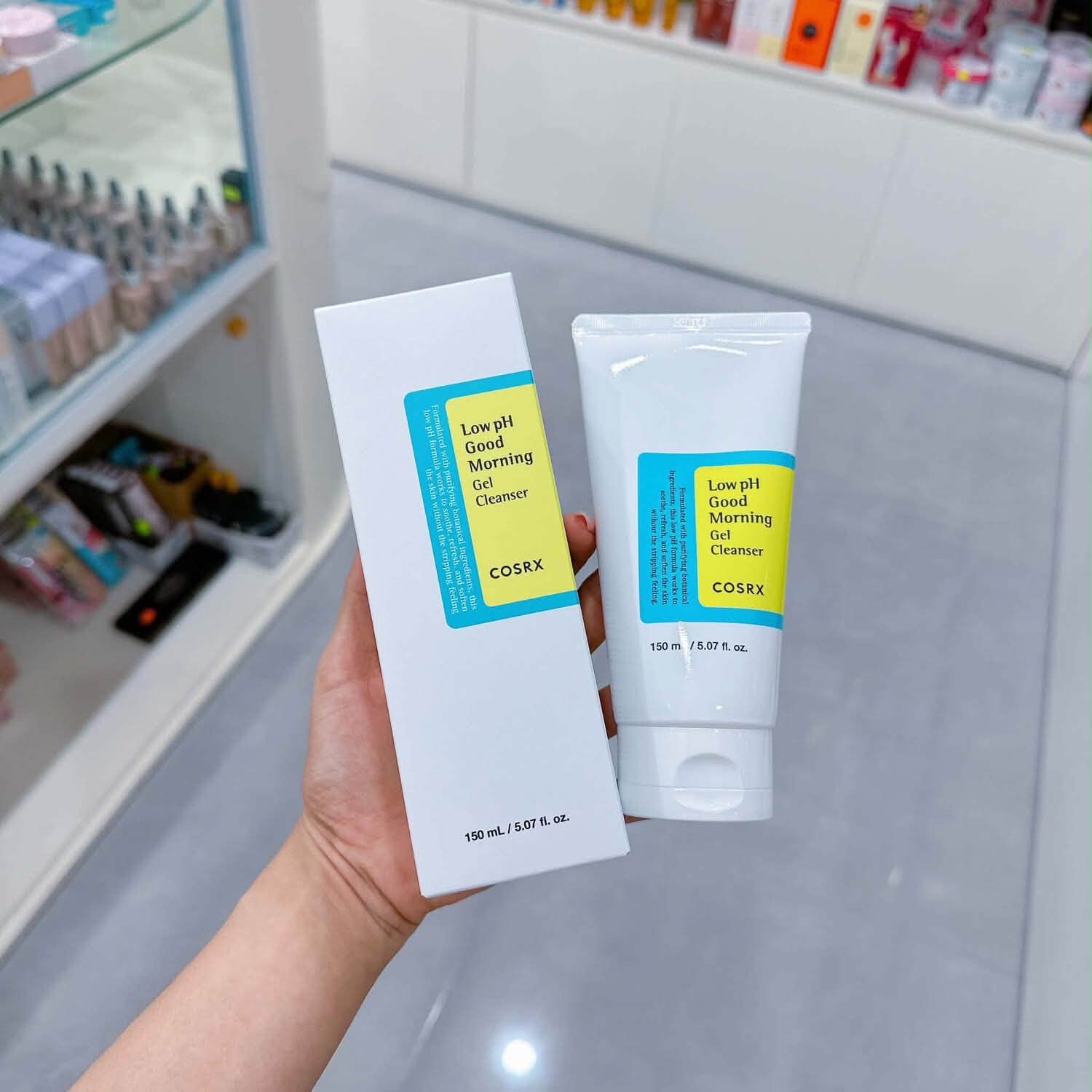 Sữa Rửa Mặt Gel COSRX Low pH Good Morning 150ml - Làm Sạch Dịu Nhẹ, Kháng Khuẩn Tràm Trà, Phù Hợp Da Nhạy Cảm, Dầu, Mụn