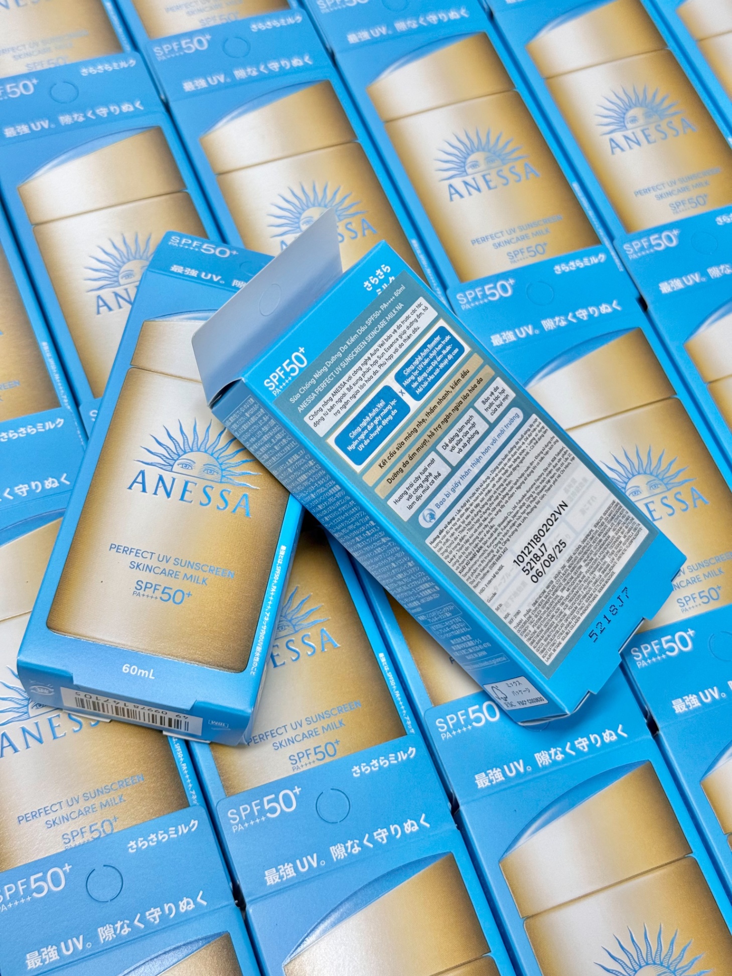 Sữa chống nắng dưỡng da kiềm dầu bảo vệ hoàn hảo SPF50+ PA++++ 60ml ANESSA