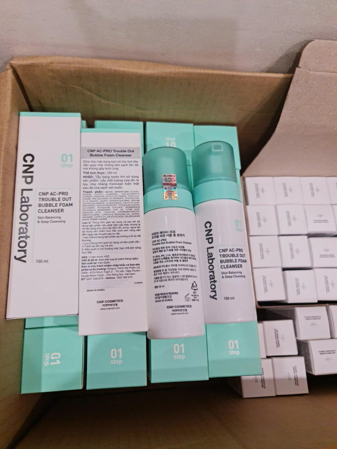 Sữa rửa mặt tạo bọt CNP AC-PRO Trouble Out Bubble Foam Cleanser 150ml