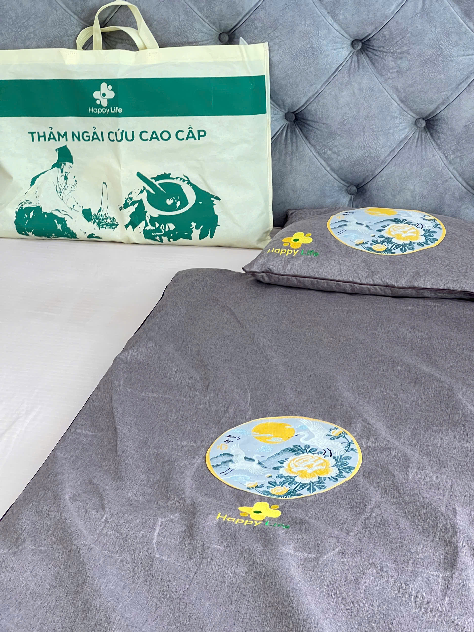 Thảm ngải cứu đông y Happy Life hỗ trợ giảm đau xương khớp 150cm*60cm bảo hành 6 tháng