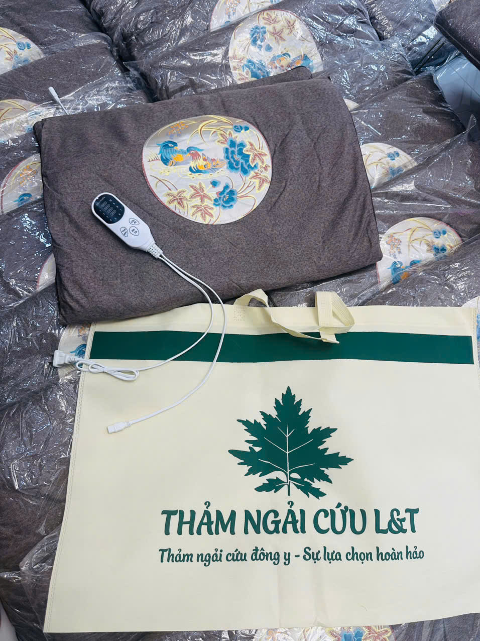 Thảm ngải cứu đông y cao cấp L&T hỗ trợ giảm đau nhức xương khớp , hỗ trợ giấc ngủ