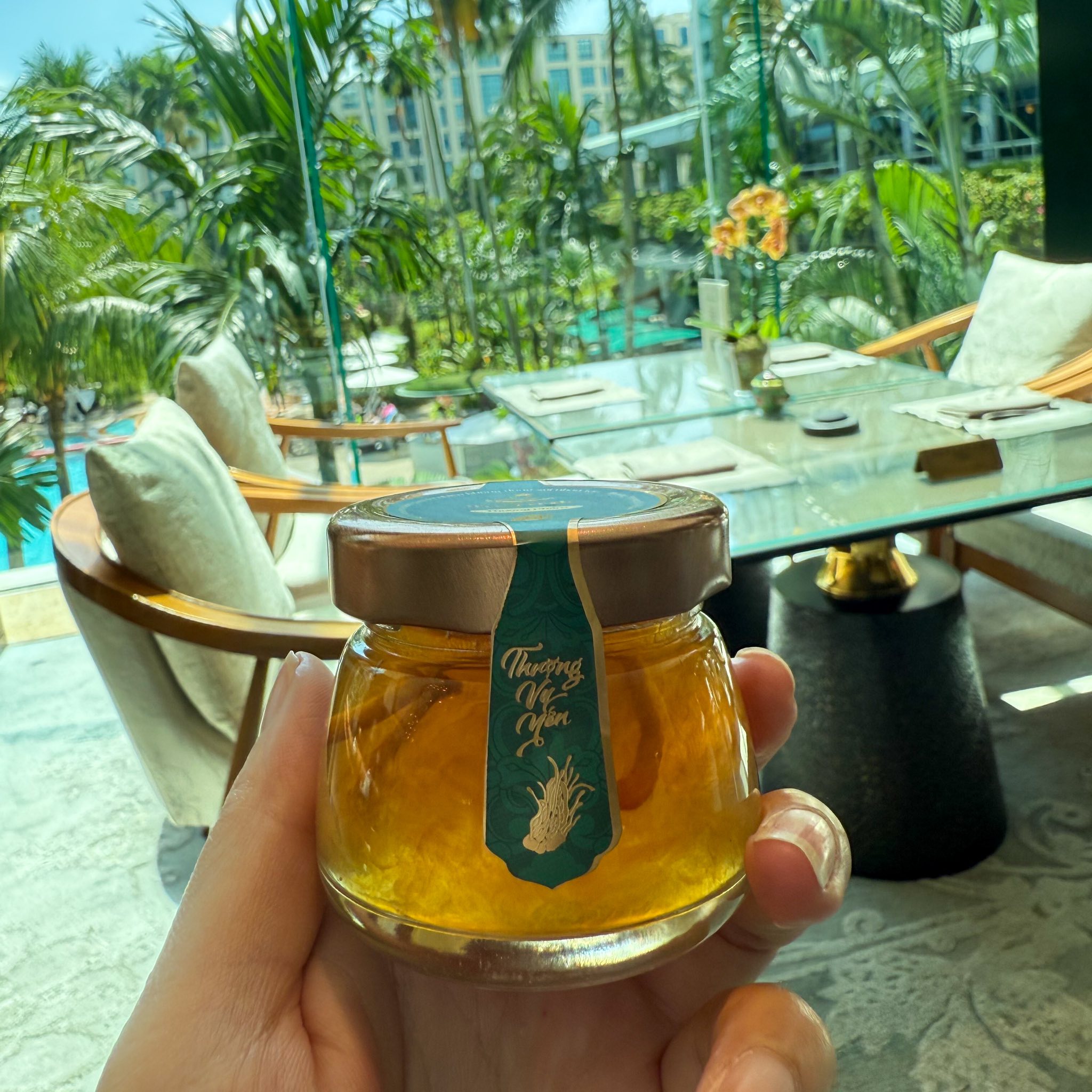 Thượng Vy Yến Biển Đông Trùng Hạ Thảo - Yến Sào Cao Cấp (Set 6 Hũ) - Tặng kèm túi