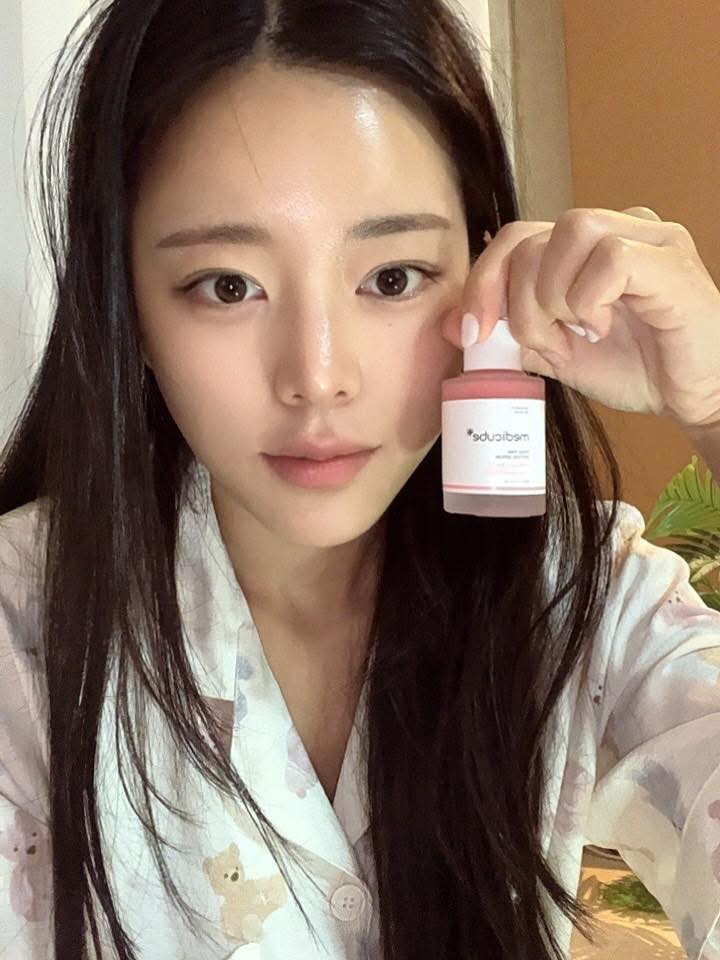 Tinh chất Medicube PDRN Pink Peptide Serum 30ml