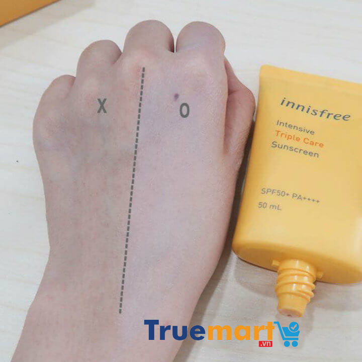 Kem Chống Nắng Chống Trôi, Điều Chỉnh Tông Da Innisfree Intensive Triple Care Sunscreen SPF50+/PA++++