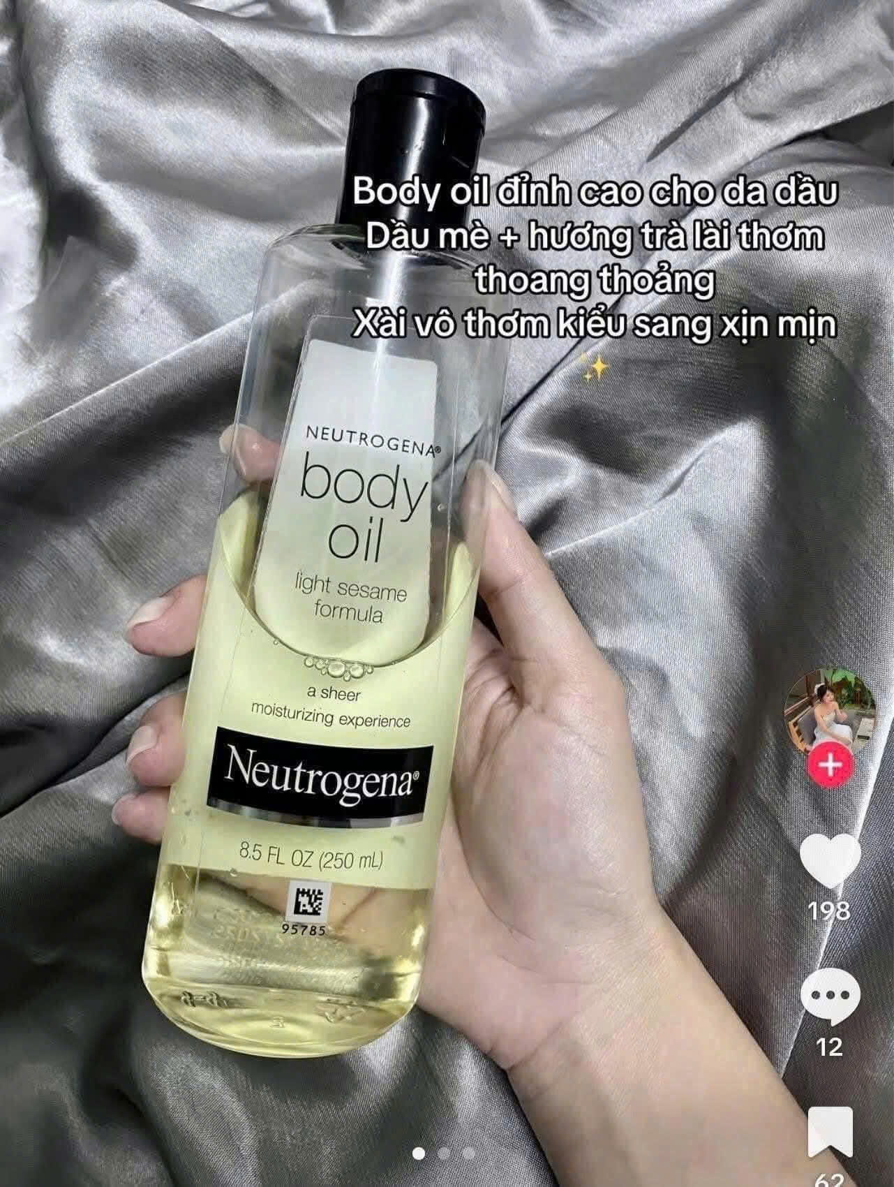 Dau-duong-the-Neutrogena-Body-Oil-Light-Sesame-Formula_z7193433222521_bc4146896161ca809afd53e91ac559de.jpg